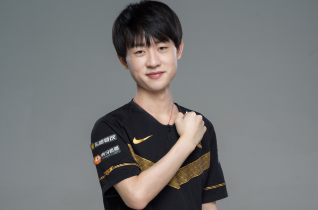 更显现出品 更显现出品