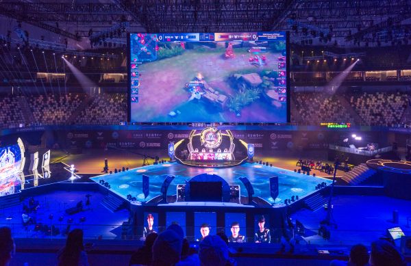 队表现彪炳 队表现彪炳