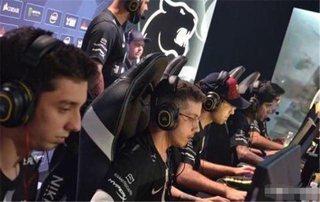 队的球迷们 队的球迷们