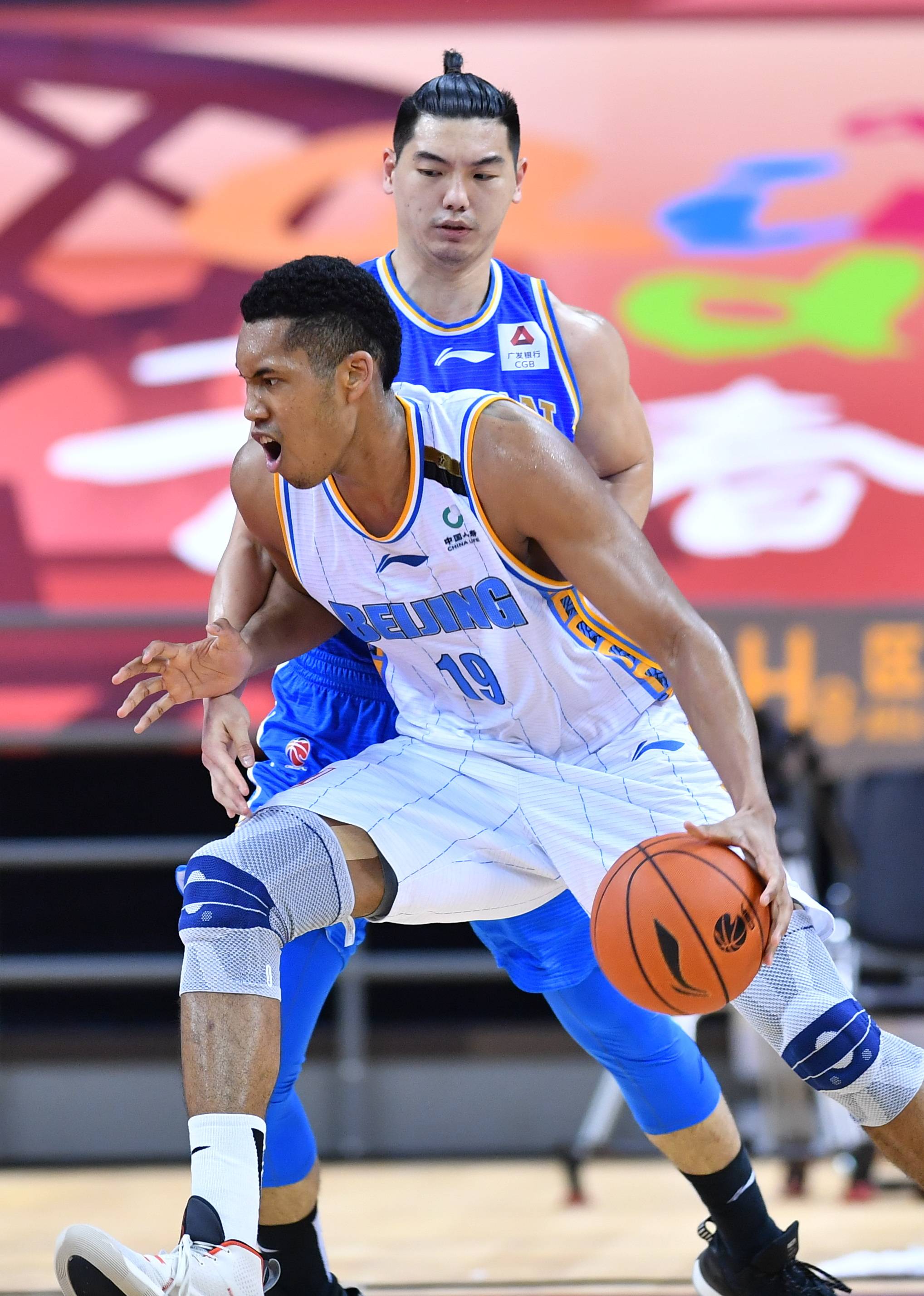 俱乐部的暂 俱乐部的暂