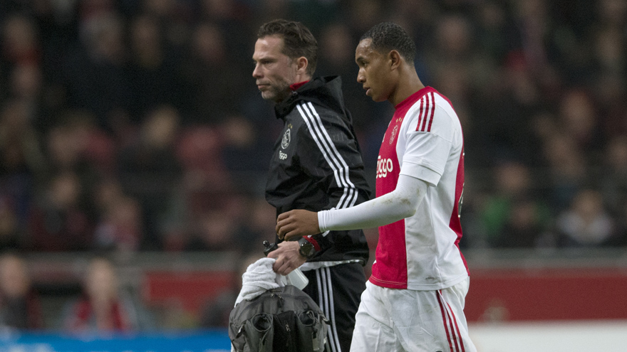 以防守反击 以防守反击